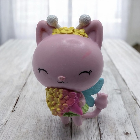 Other - Gabbys Playhouse kitty fairy Pink Cat Figurine Flowers cake topper